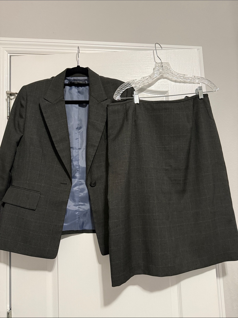 Classic Kasper Charcoal Windowpane Women’s Blazer and Skirt Set